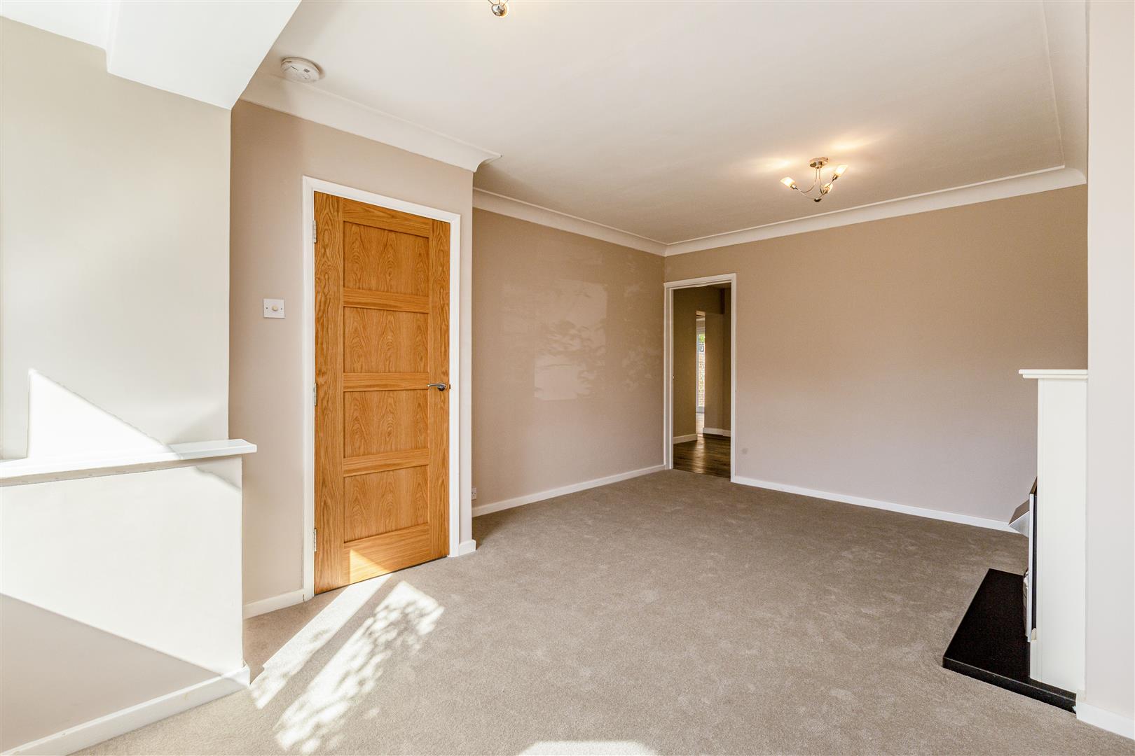 Kingston Rise, New Haw Richard State